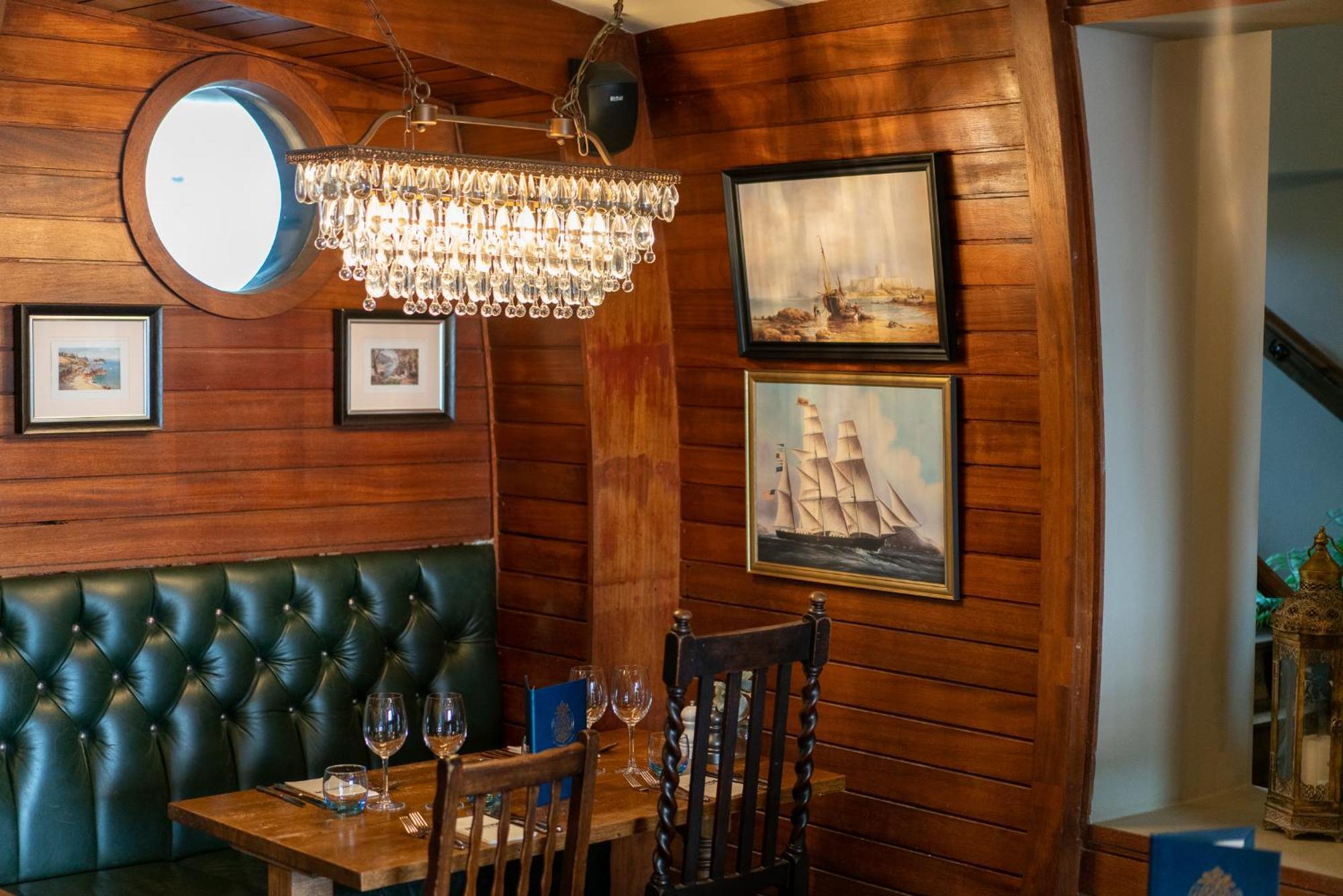 Old Court House Inn 세인트오빈 외부 사진